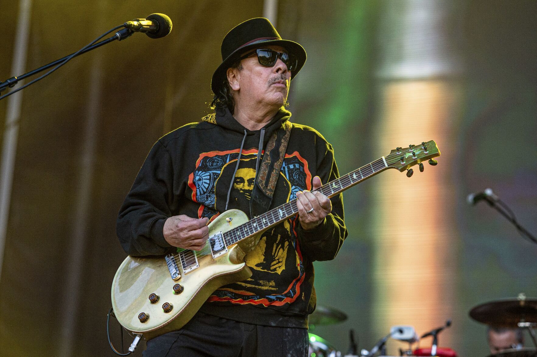 Carlos Santana